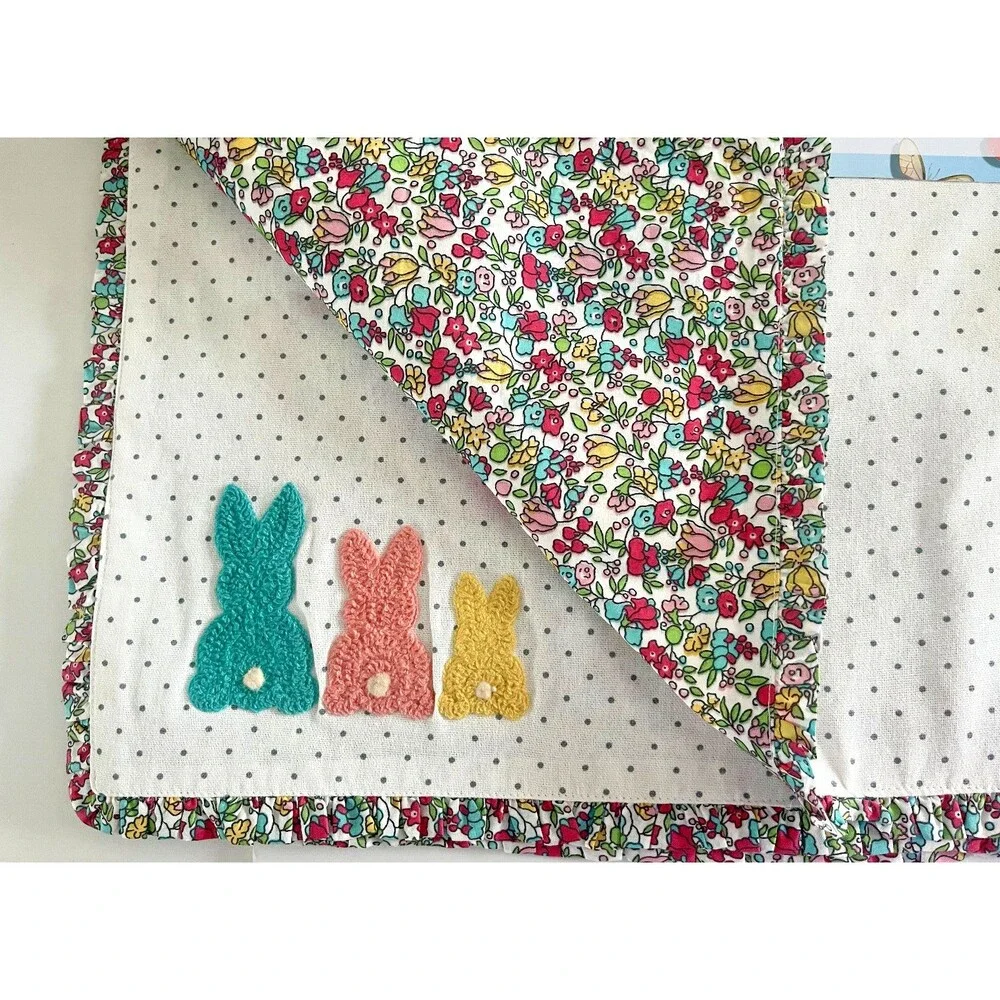 Cynthia Rowley Easter Bunny Placemats Reversible Flowers Holiday Set of 4
